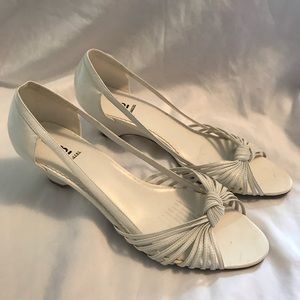 Bakers White Flats Size 8.5